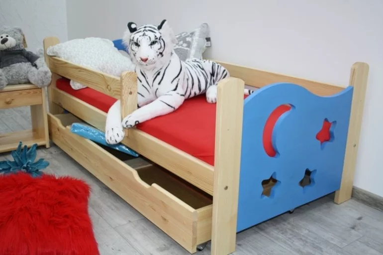 Dětská postel STAR + rošt ZDARMA, s úložným prostorem, borovice/modrá, 70x160cm